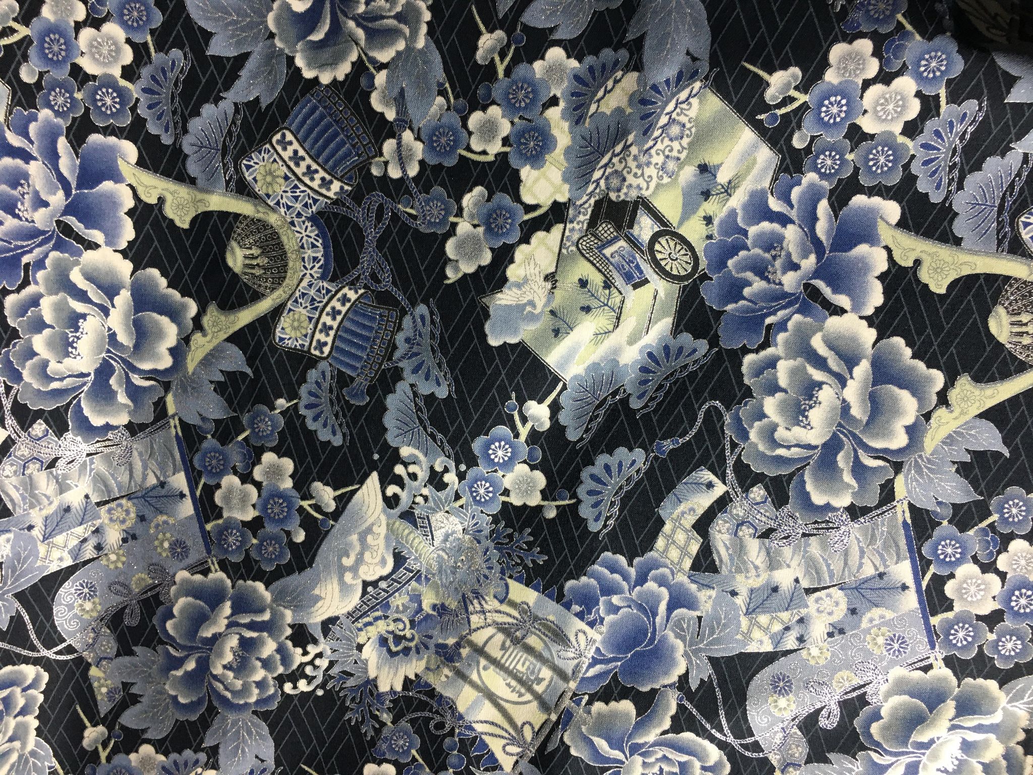 FABJPN-samurai-kabuto-flowers-misty-blue-black